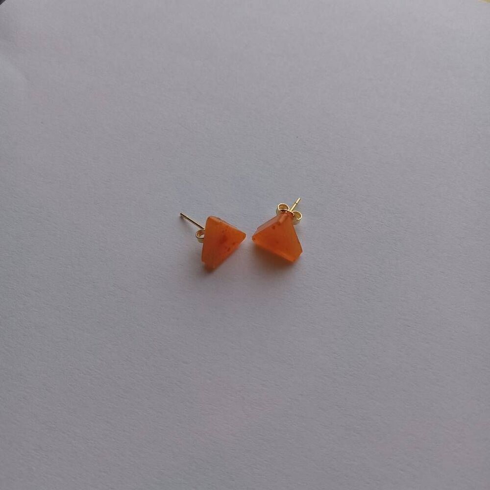 5/$25 Orange resin triangle stud earrings